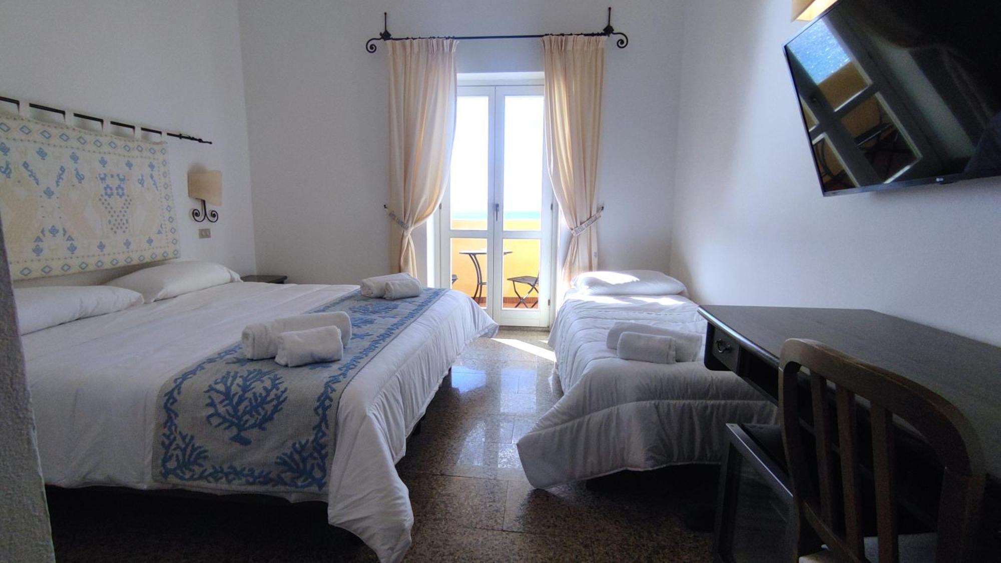 Hotel Castello Golfo Aranci Dış mekan fotoğraf